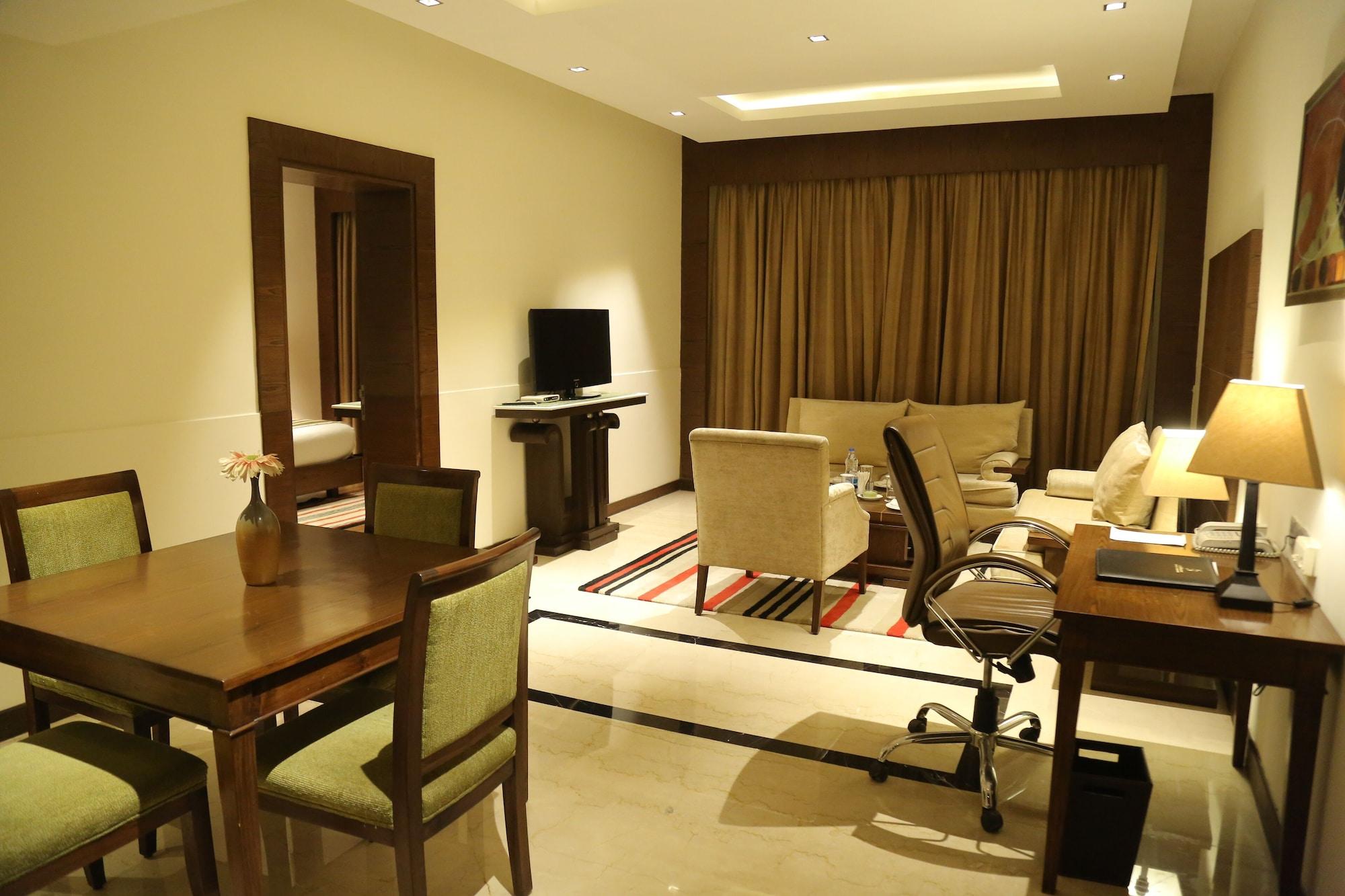 The Cabbana Resort & Spa Phagwāra Εξωτερικό φωτογραφία