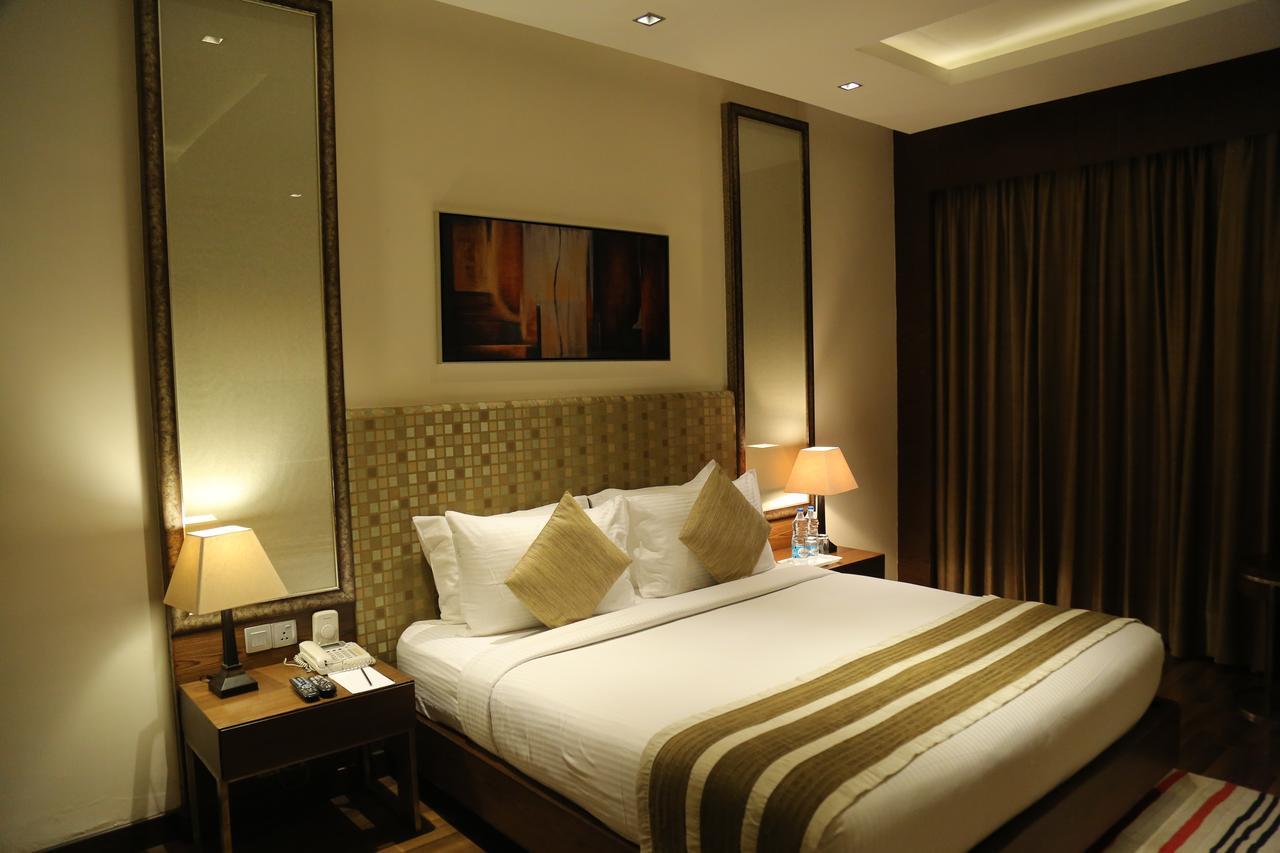 The Cabbana Resort & Spa Phagwāra Εξωτερικό φωτογραφία